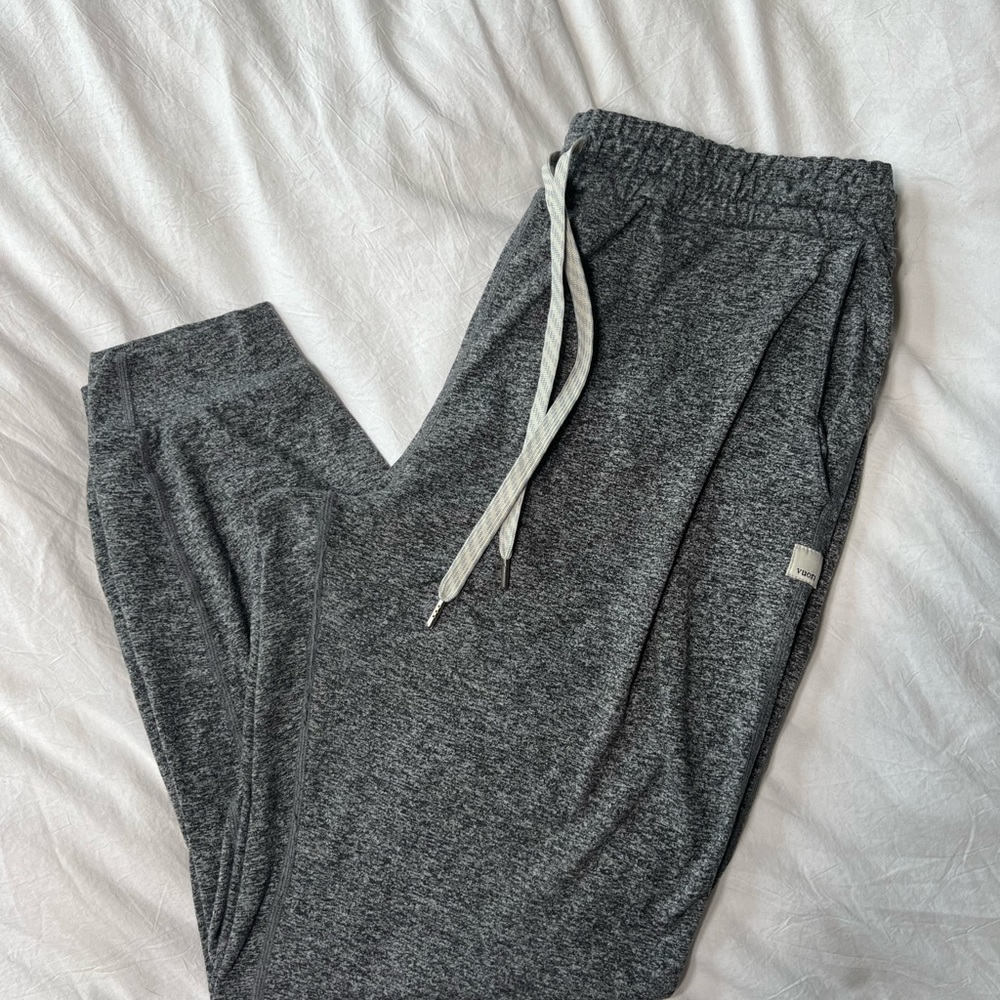 Gray women’s Vuori  Jogger Pants
